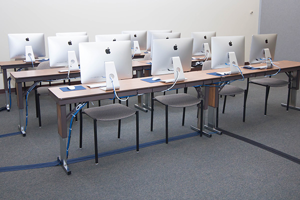 Apple Mac Computer Lab (113)